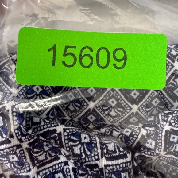 Old Navy Women's Aztec Print Short Sleeve Lace-Up-Yoke V-Neck Tunic Top Blue XL - Picture 13 of 13